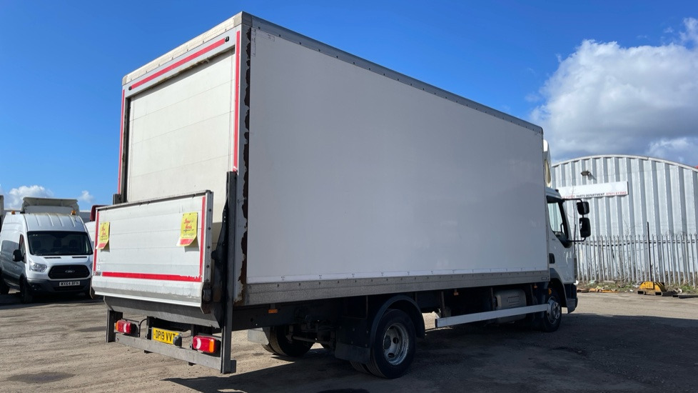 DAF LF 180 - Φορτηγό κόφα: φωτογραφία 4 DAF LF 180 - Φορτηγό κόφα: φωτογραφία 4