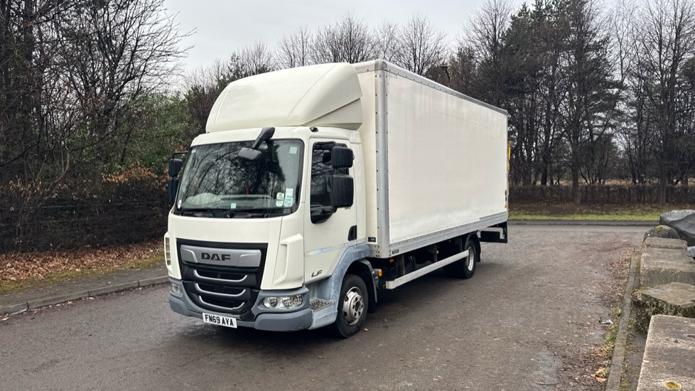 DAF LF 180 - Φορτηγό κόφα: φωτογραφία 2 DAF LF 180 - Φορτηγό κόφα: φωτογραφία 2