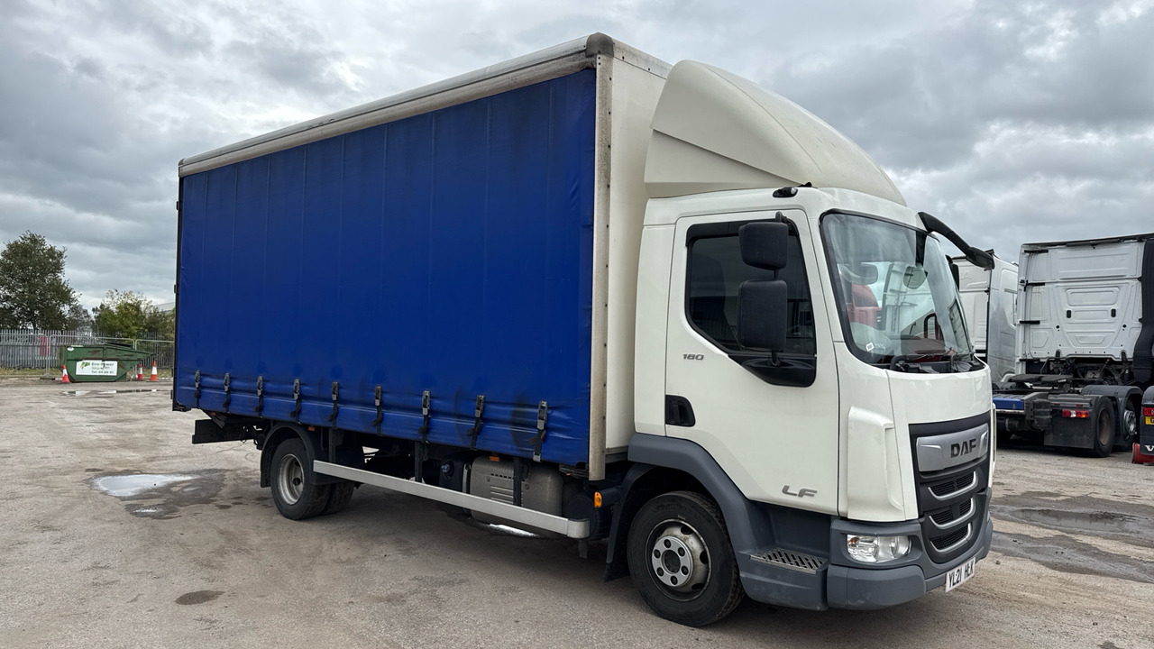 DAF LF 180 - Φορτηγό μουσαμάς: φωτογραφία 1 DAF LF 180 - Φορτηγό μουσαμάς: φωτογραφία 1
