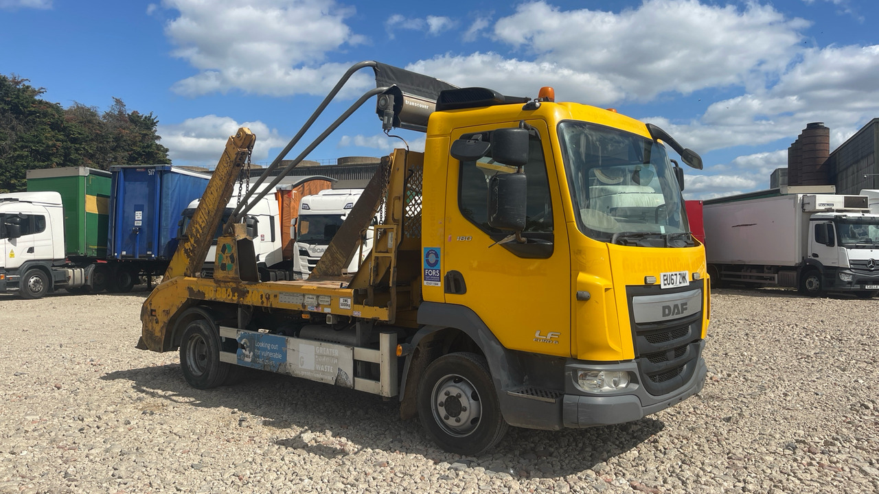 DAF LF 180 - Φορτηγό καδοφόρος φορτωτής: φωτογραφία 1 DAF LF 180 - Φορτηγό καδοφόρος φορτωτής: φωτογραφία 1
