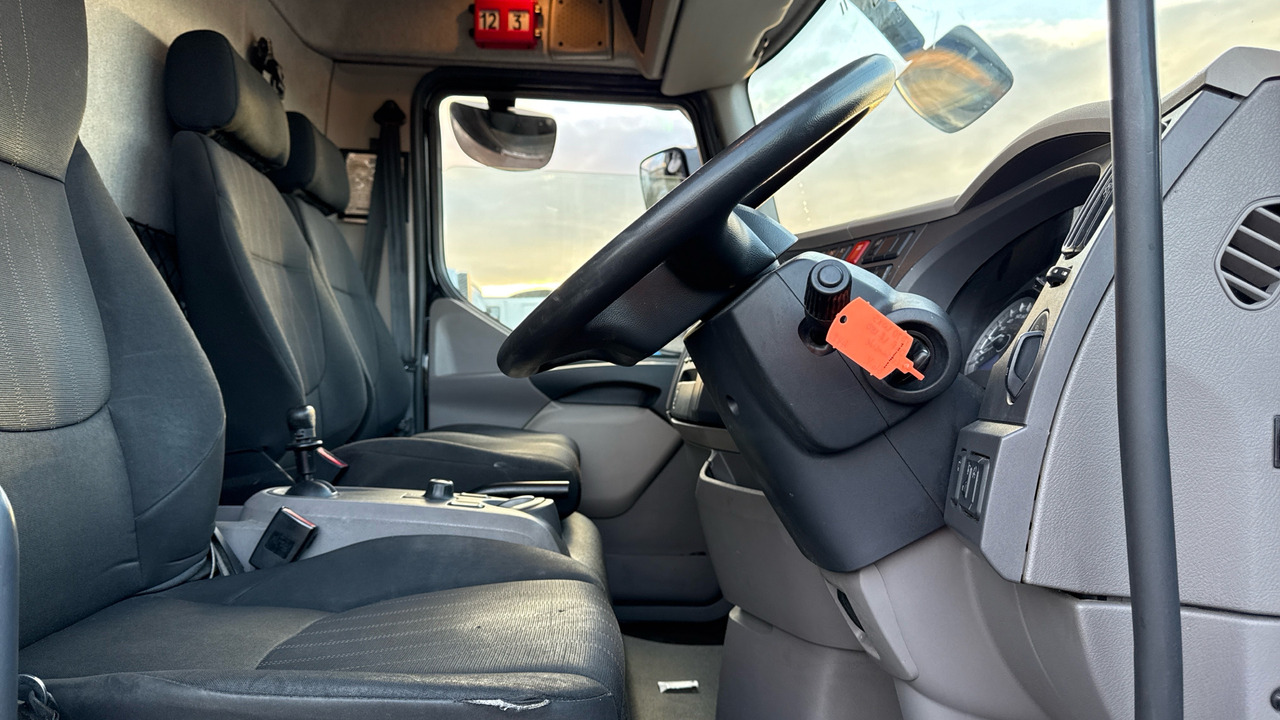 DAF LF 180 - Φορτηγό μουσαμάς: φωτογραφία 5 DAF LF 180 - Φορτηγό μουσαμάς: φωτογραφία 5