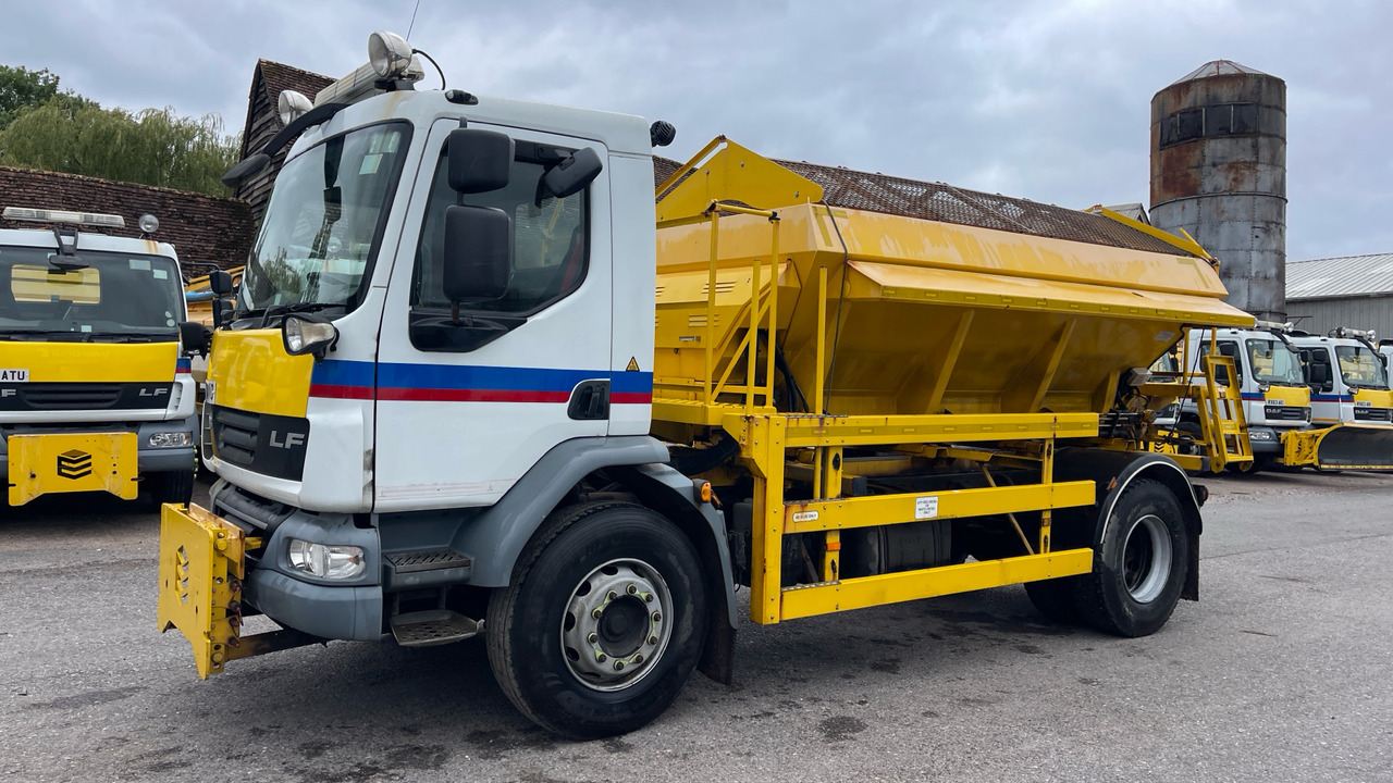 DAF LF 55.220 - Εκχιονιστικό μηχάνημα: φωτογραφία 2 DAF LF 55.220 - Εκχιονιστικό μηχάνημα: φωτογραφία 2