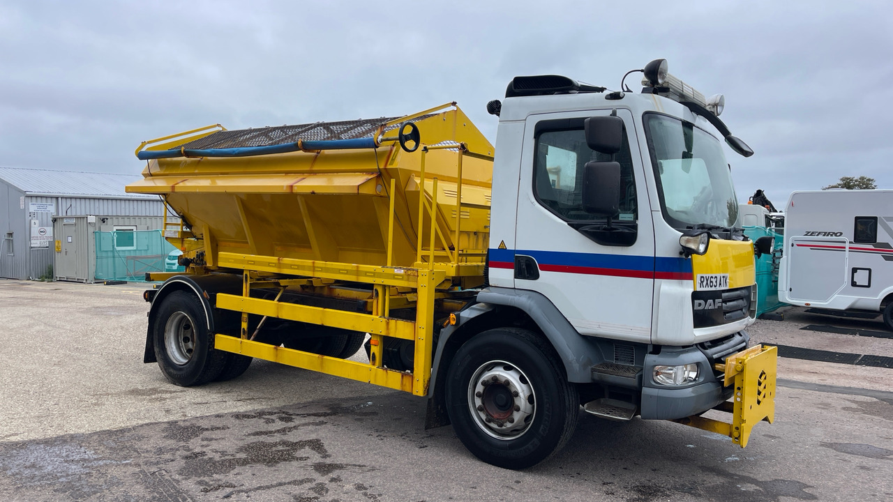 DAF LF 55.220 - Εκχιονιστικό μηχάνημα: φωτογραφία 1 DAF LF 55.220 - Εκχιονιστικό μηχάνημα: φωτογραφία 1