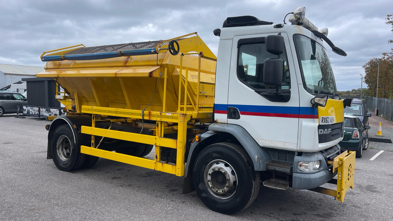 DAF LF 55.220 - Εκχιονιστικό μηχάνημα: φωτογραφία 1 DAF LF 55.220 - Εκχιονιστικό μηχάνημα: φωτογραφία 1