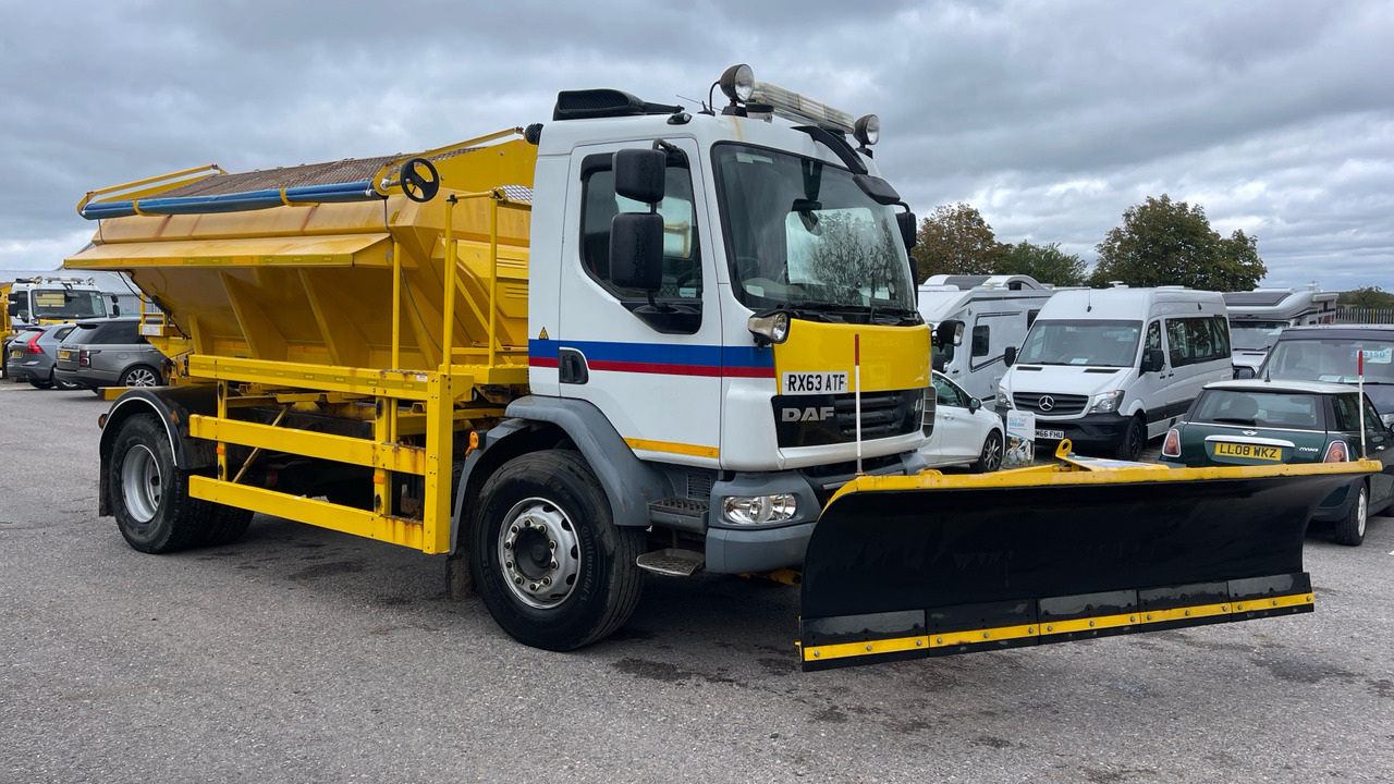 DAF LF 55.220 - Εκχιονιστικό μηχάνημα: φωτογραφία 1 DAF LF 55.220 - Εκχιονιστικό μηχάνημα: φωτογραφία 1