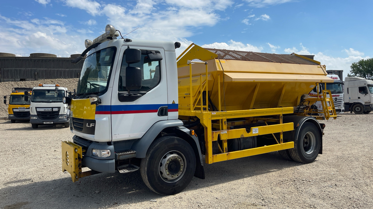 DAF LF 55 - Εκχιονιστικό μηχάνημα: φωτογραφία 2 DAF LF 55 - Εκχιονιστικό μηχάνημα: φωτογραφία 2