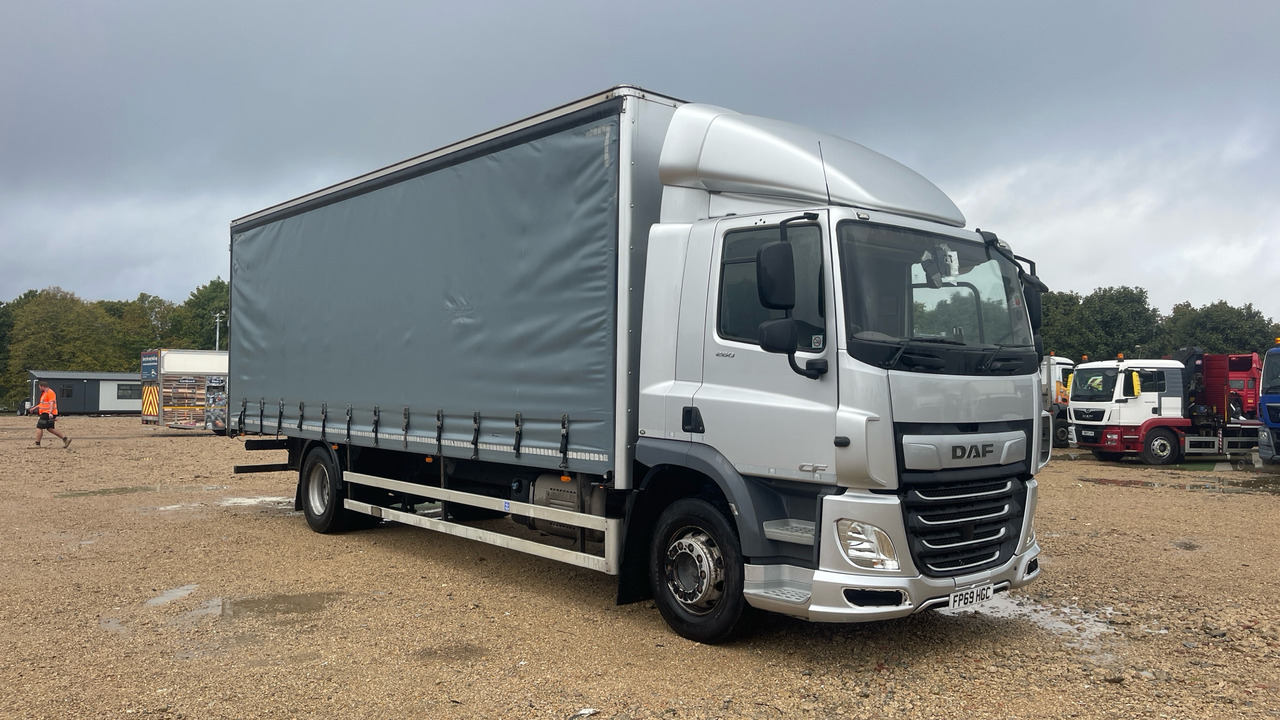 Daf CF 260 - Φορτηγό μουσαμάς: φωτογραφία 1 Daf CF 260 - Φορτηγό μουσαμάς: φωτογραφία 1