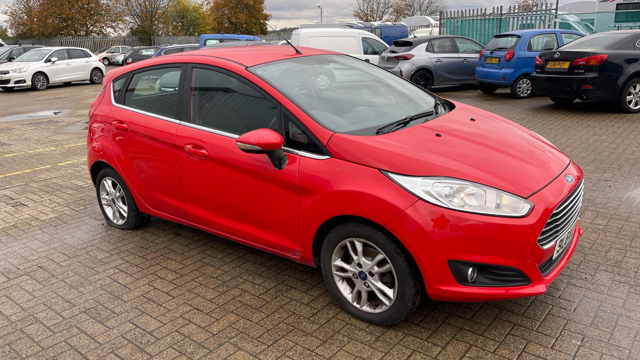 FORD FIESTA 1.0 ECO BOOST - Hatchback: φωτογραφία 1 FORD FIESTA 1.0 ECO BOOST - Hatchback: φωτογραφία 1