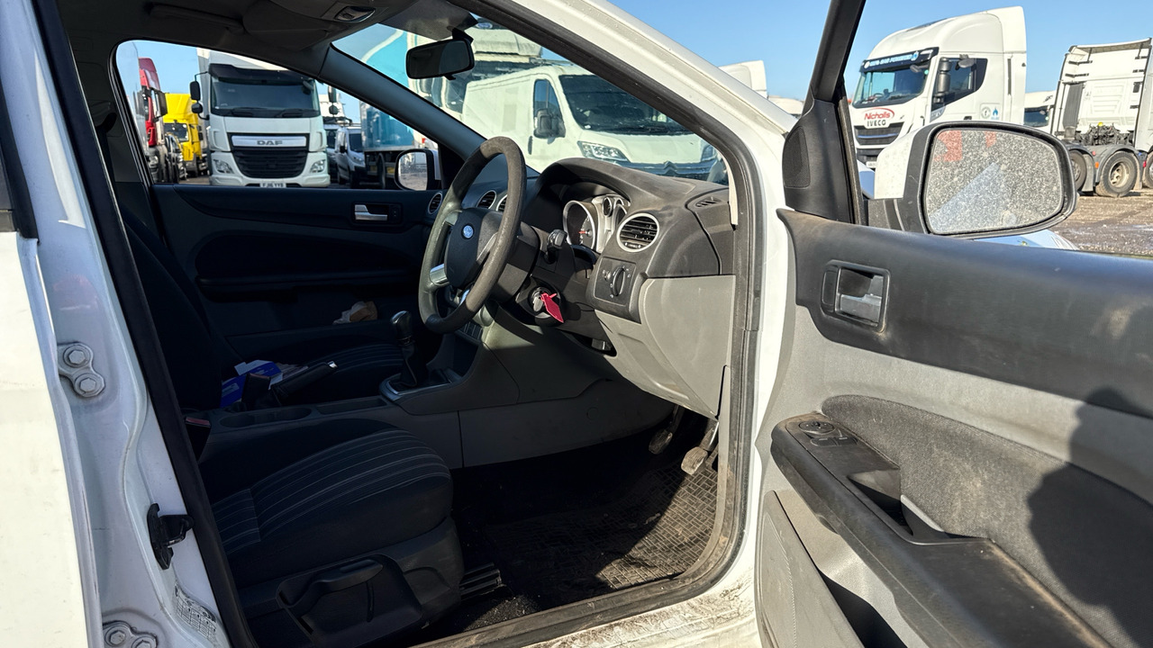 FORD FOCUS 1.6 TDCI STYLE - Hatchback: φωτογραφία 5 FORD FOCUS 1.6 TDCI STYLE - Hatchback: φωτογραφία 5