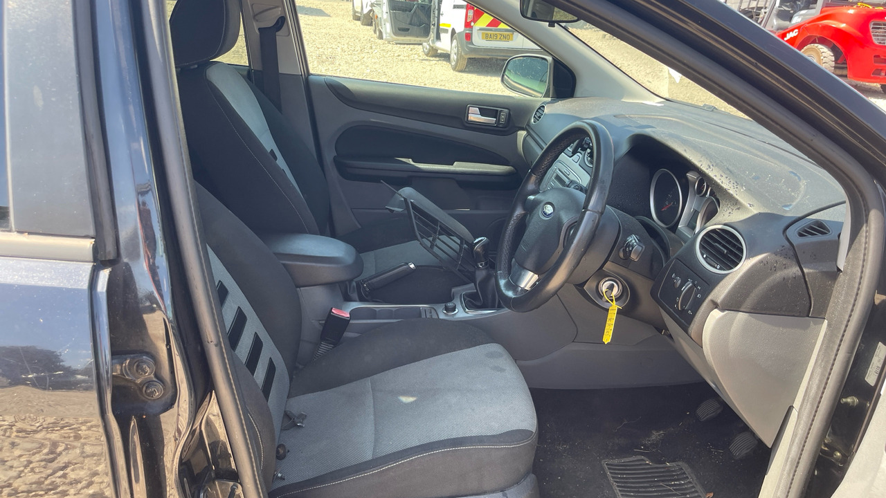 FORD FOCUS 115 1.8 TDCI - Hatchback: φωτογραφία 5 FORD FOCUS 115 1.8 TDCI - Hatchback: φωτογραφία 5