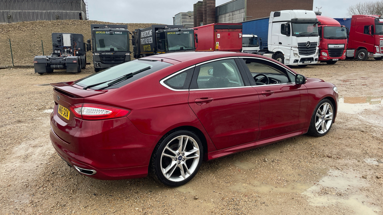 FORD MONDEO 2.0 TDCi 180PS - Hatchback: φωτογραφία 4 FORD MONDEO 2.0 TDCi 180PS - Hatchback: φωτογραφία 4