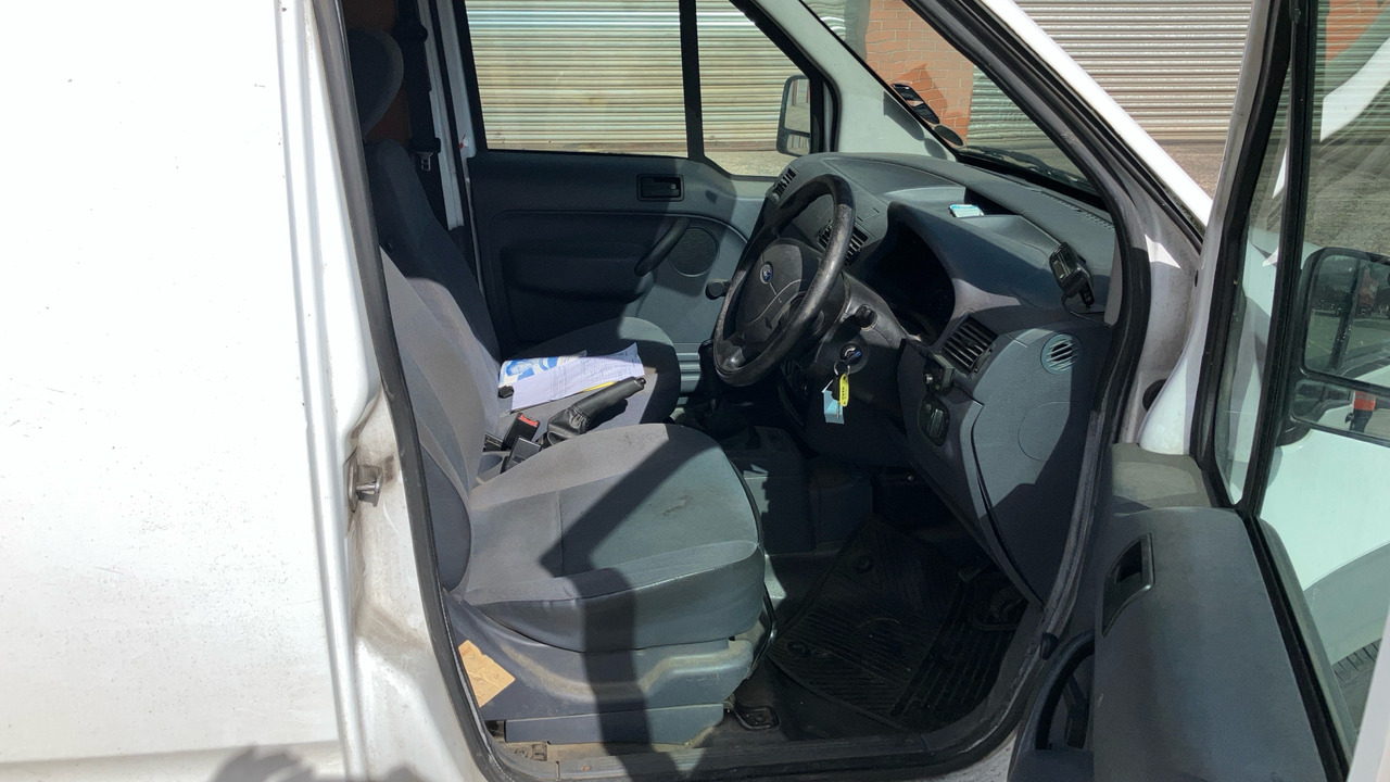 FORD TRANSIT CONNECT T200 1.8 TDCI 75PS - Μικρό βαν: φωτογραφία 5 FORD TRANSIT CONNECT T200 1.8 TDCI 75PS - Μικρό βαν: φωτογραφία 5