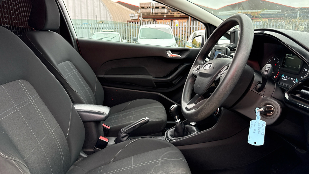 Ford Fiesta 1.5 TDCI - Αυτοκίνητο: φωτογραφία 5 Ford Fiesta 1.5 TDCI - Αυτοκίνητο: φωτογραφία 5