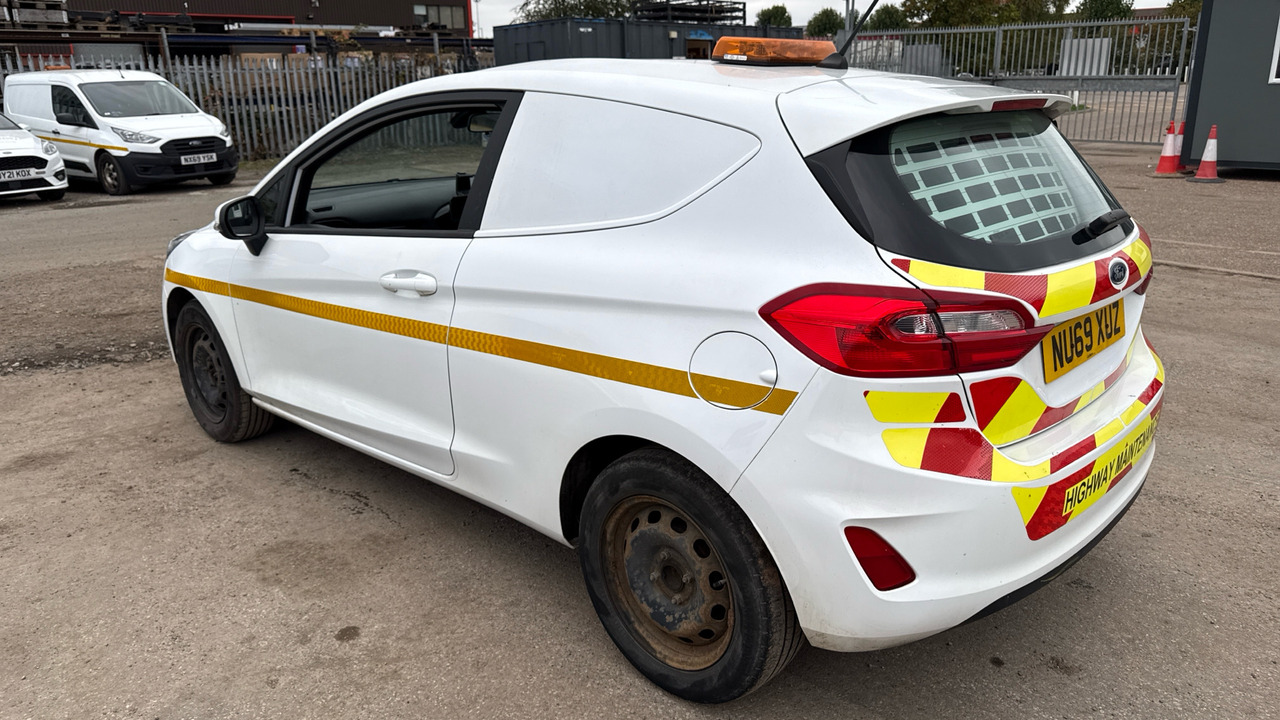 Ford Fiesta 1.5 TDCi - Αυτοκίνητο: φωτογραφία 3 Ford Fiesta 1.5 TDCi - Αυτοκίνητο: φωτογραφία 3