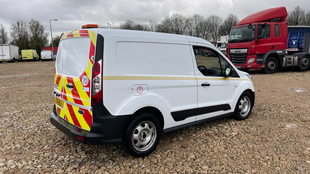 Ford Transit Connect 220 1.5 ECOBLUE 100PS - Μικρό βαν: φωτογραφία 4 Ford Transit Connect 220 1.5 ECOBLUE 100PS - Μικρό βαν: φωτογραφία 4