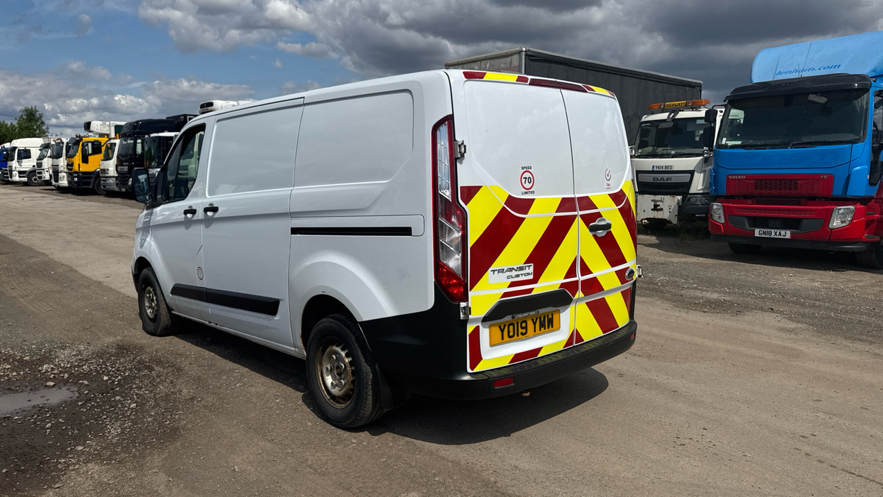 Ford Transit Custom 280 Base 2.0TDCi 105ps Low Roof Van FWD - Μικρό βαν: φωτογραφία 3 Ford Transit Custom 280 Base 2.0TDCi 105ps Low Roof Van FWD - Μικρό βαν: φωτογραφία 3