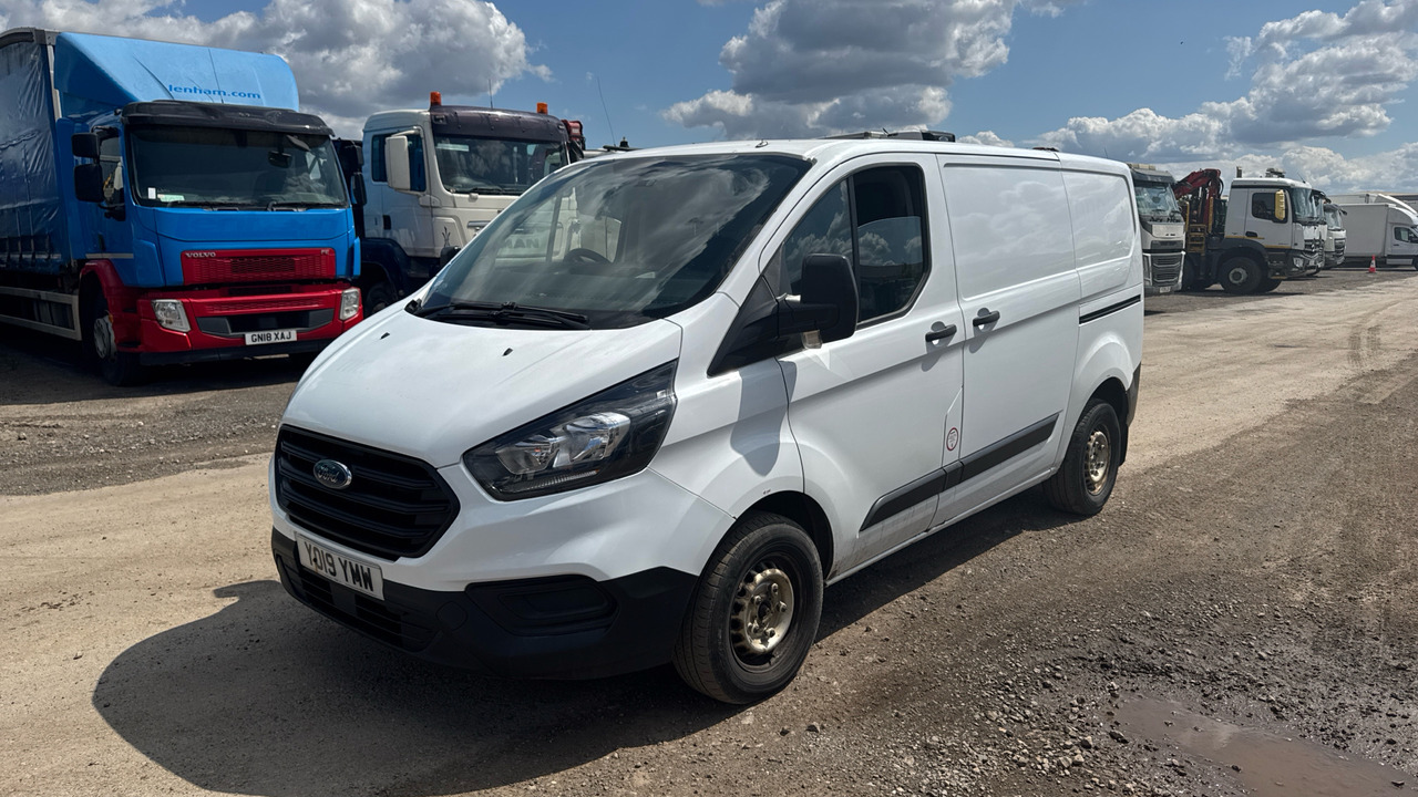 Ford Transit Custom 280 Base 2.0TDCi 105ps Low Roof Van FWD - Μικρό βαν: φωτογραφία 2 Ford Transit Custom 280 Base 2.0TDCi 105ps Low Roof Van FWD - Μικρό βαν: φωτογραφία 2
