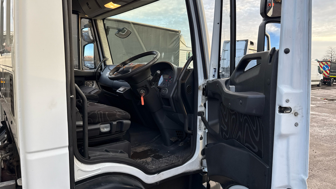 IVECO EUROCARGO 75E19S - Φορτηγό μουσαμάς: φωτογραφία 5 IVECO EUROCARGO 75E19S - Φορτηγό μουσαμάς: φωτογραφία 5