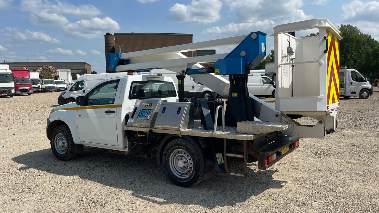 Isuzu D-Max - Φορτηγό με εναέρια πλατφόρμα: φωτογραφία 3 Isuzu D-Max - Φορτηγό με εναέρια πλατφόρμα: φωτογραφία 3