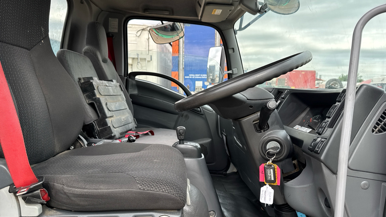 Isuzu F110 210 - Φορτηγό με ανοιχτή καρότσα, Φορτηγό με γερανό: φωτογραφία 5 Isuzu F110 210 - Φορτηγό με ανοιχτή καρότσα, Φορτηγό με γερανό: φωτογραφία 5