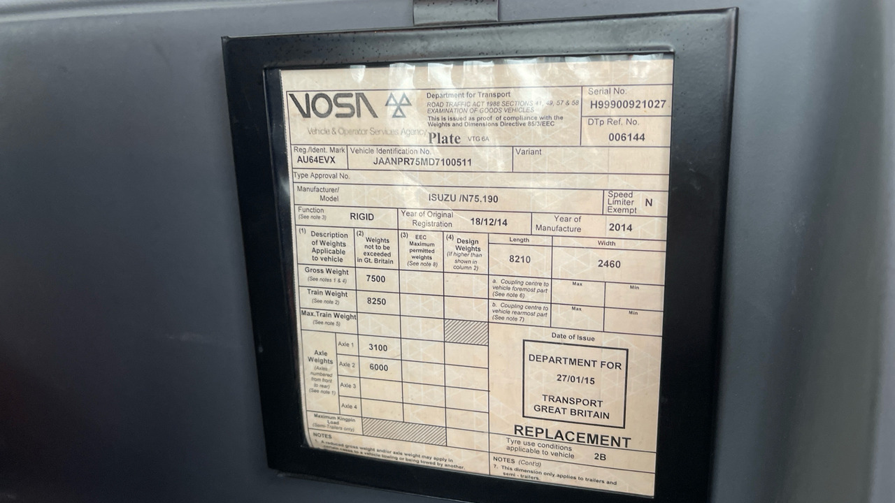 Φορτηγό μουσαμάς Isuzu N75 190: φωτογραφία 11