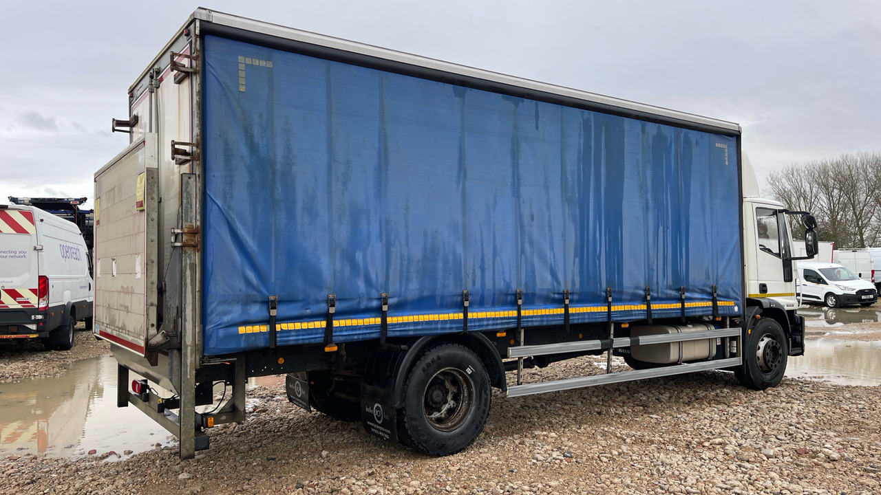 Iveco Eurocargo 180E25 - Φορτηγό μουσαμάς: φωτογραφία 4 Iveco Eurocargo 180E25 - Φορτηγό μουσαμάς: φωτογραφία 4