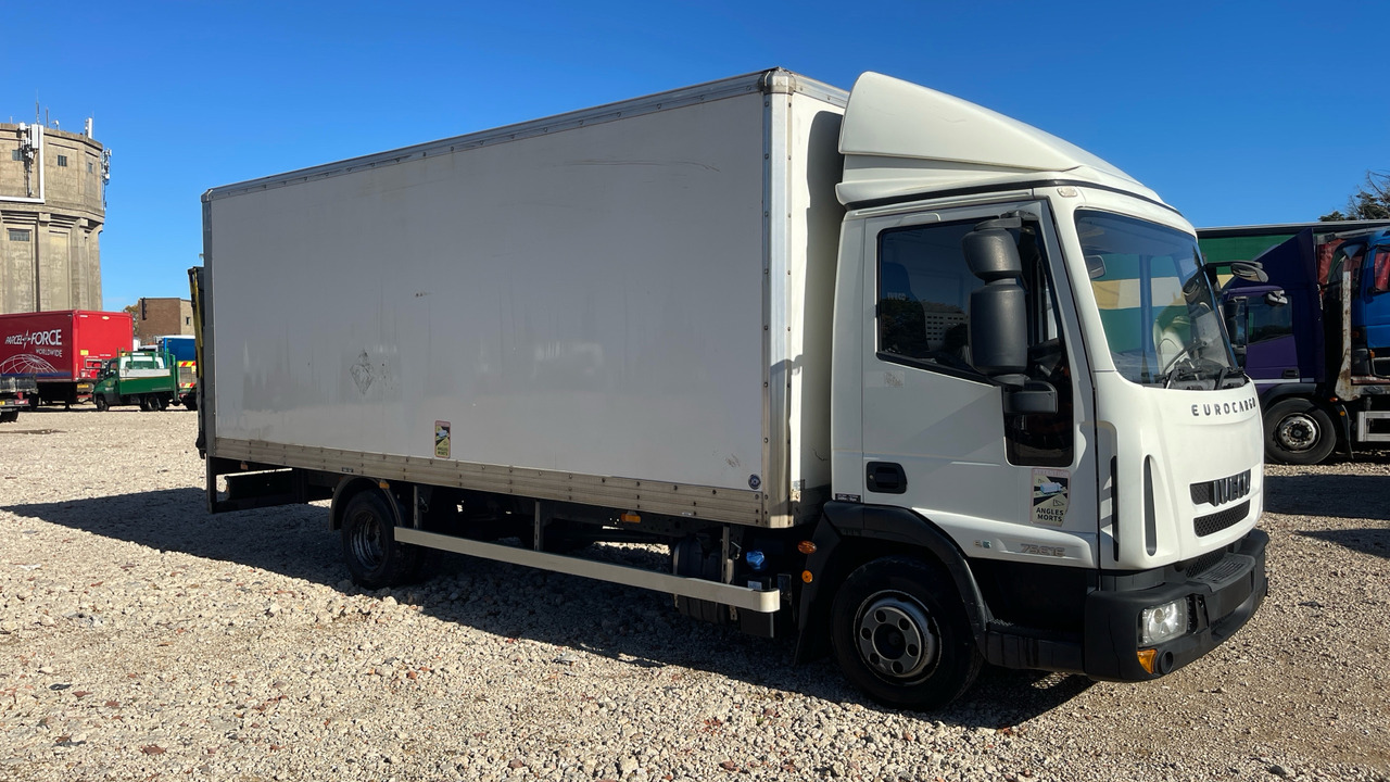 Iveco Eurocargo 75E16 - Φορτηγό κόφα: φωτογραφία 1 Iveco Eurocargo 75E16 - Φορτηγό κόφα: φωτογραφία 1