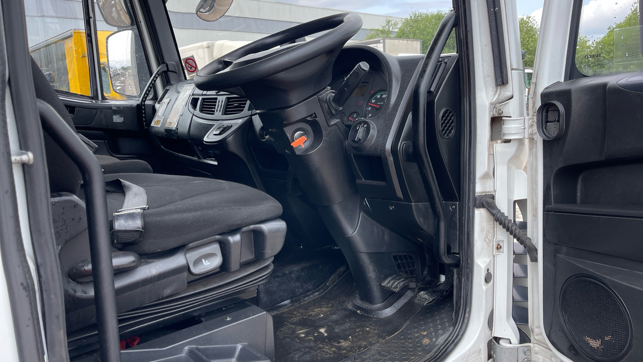 Iveco Eurocargo 75E16 - Φορτηγό κόφα: φωτογραφία 5 Iveco Eurocargo 75E16 - Φορτηγό κόφα: φωτογραφία 5