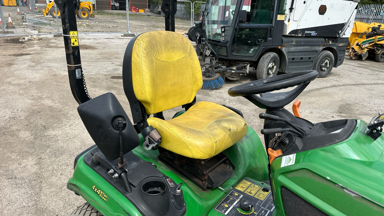 JOHN DEERE X949 - Χλοοκοπτικό: φωτογραφία 5 JOHN DEERE X949 - Χλοοκοπτικό: φωτογραφία 5