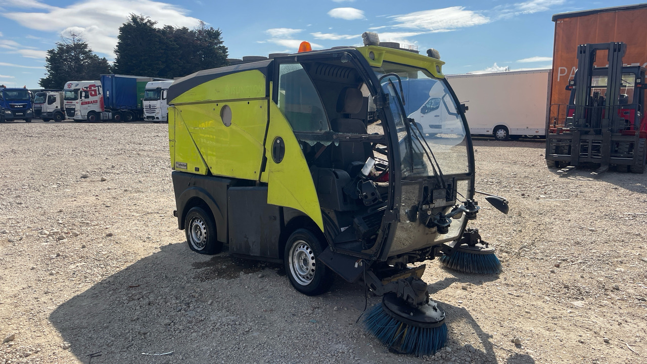 JOHNSTON - Σάρωθρο δρόμων: φωτογραφία 2 JOHNSTON - Σάρωθρο δρόμων: φωτογραφία 2