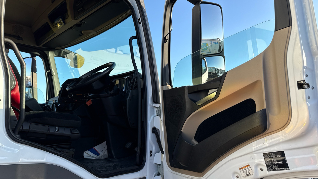 MERCEDES-BENZ ACTROS 1824 - Φορτηγό κόφα: φωτογραφία 5 MERCEDES-BENZ ACTROS 1824 - Φορτηγό κόφα: φωτογραφία 5
