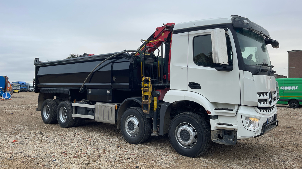 MERCEDES-BENZ AROCS - Φορτηγό ανατρεπόμενο, Φορτηγό με γερανό: φωτογραφία 1 MERCEDES-BENZ AROCS - Φορτηγό ανατρεπόμενο, Φορτηγό με γερανό: φωτογραφία 1
