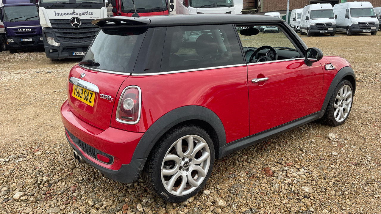 MINI COOPER COOPER S - Hatchback: φωτογραφία 4 MINI COOPER COOPER S - Hatchback: φωτογραφία 4