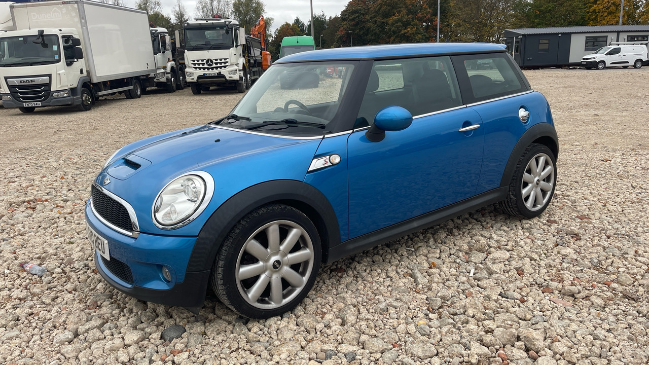 MINI COOPER S 1.6 - Hatchback: φωτογραφία 2 MINI COOPER S 1.6 - Hatchback: φωτογραφία 2