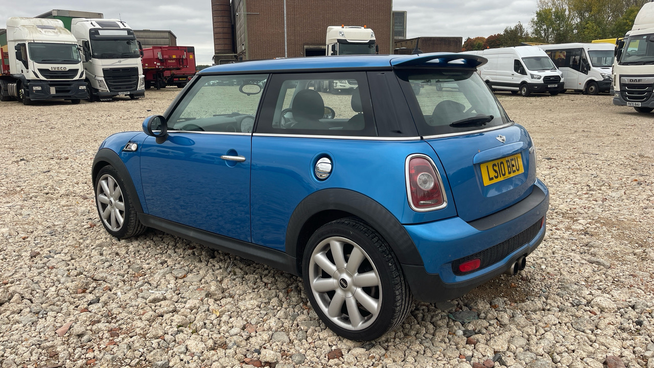 MINI COOPER S 1.6 - Hatchback: φωτογραφία 3 MINI COOPER S 1.6 - Hatchback: φωτογραφία 3