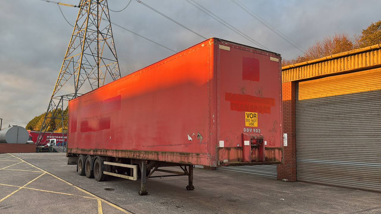 MONTRACON BOX - Τρέιλερ: φωτογραφία 1 MONTRACON BOX - Τρέιλερ: φωτογραφία 1