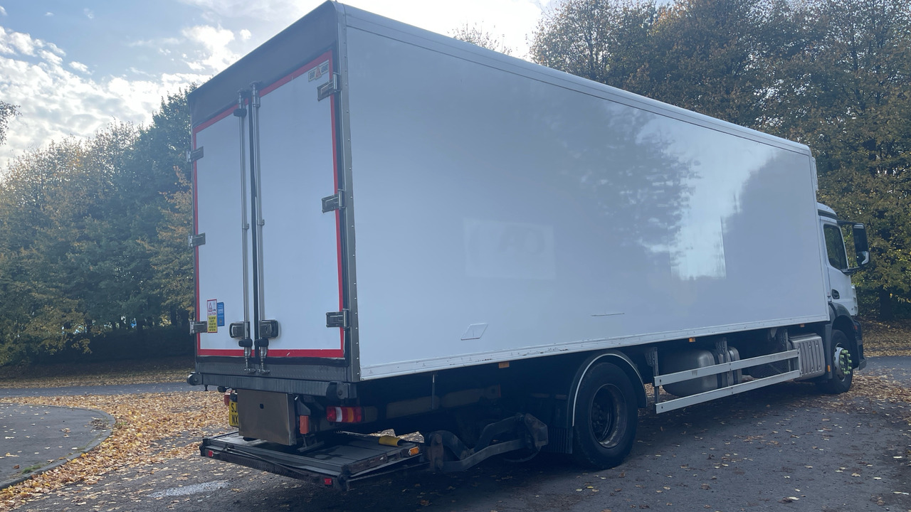 Mercedes-Benz Antos 1827 - Φορτηγό ψυγείο: φωτογραφία 4 Mercedes-Benz Antos 1827 - Φορτηγό ψυγείο: φωτογραφία 4