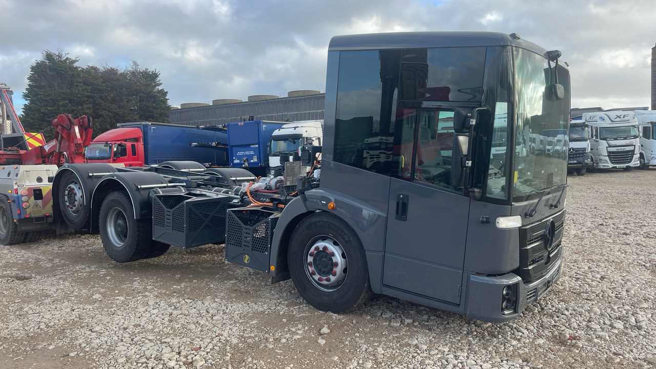 Mercedes-Benz Econic - Φορτηγό σασί: φωτογραφία 2 Mercedes-Benz Econic - Φορτηγό σασί: φωτογραφία 2