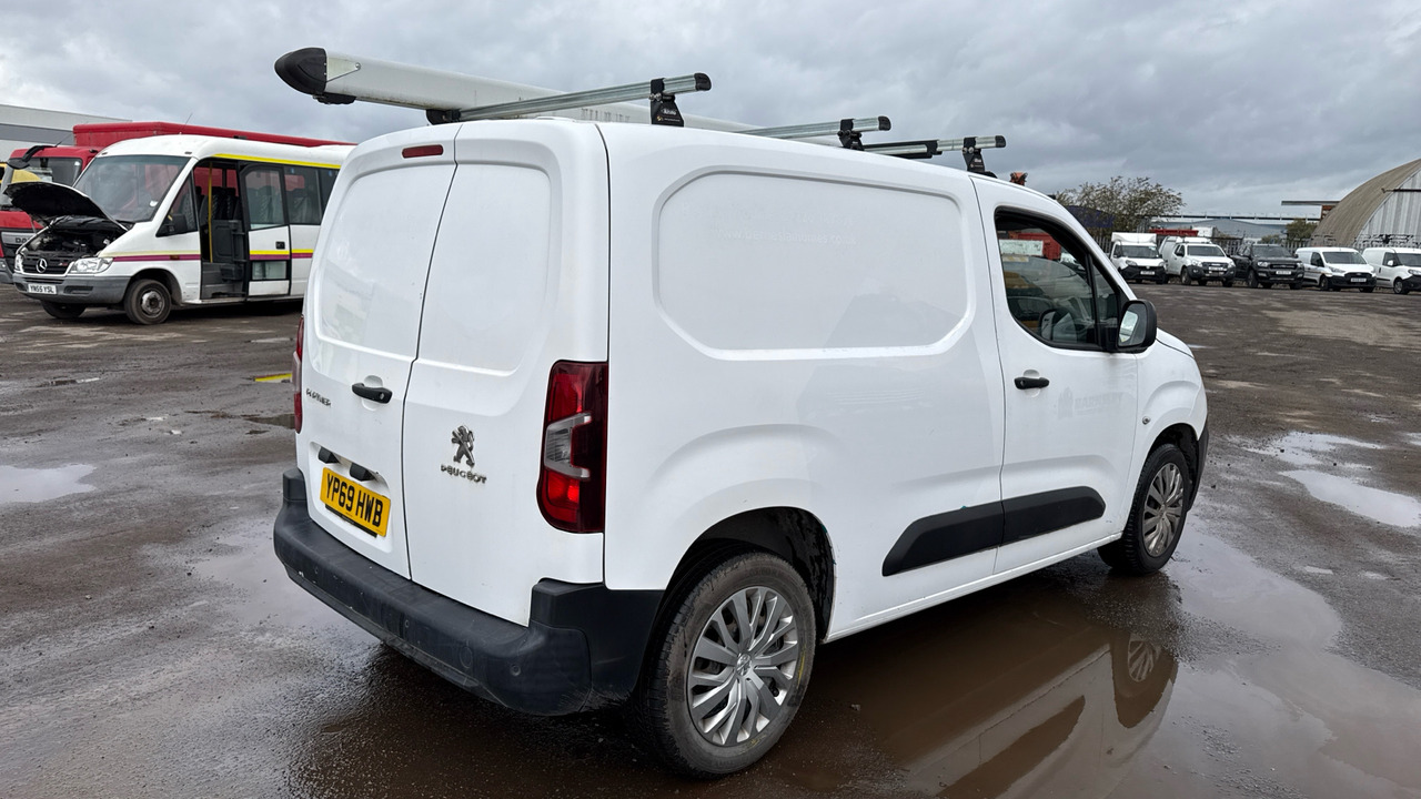 PEUGEOT PARTNER 1000 1.5 BlueHDi 100PS - Μικρό βαν: φωτογραφία 4 PEUGEOT PARTNER 1000 1.5 BlueHDi 100PS - Μικρό βαν: φωτογραφία 4