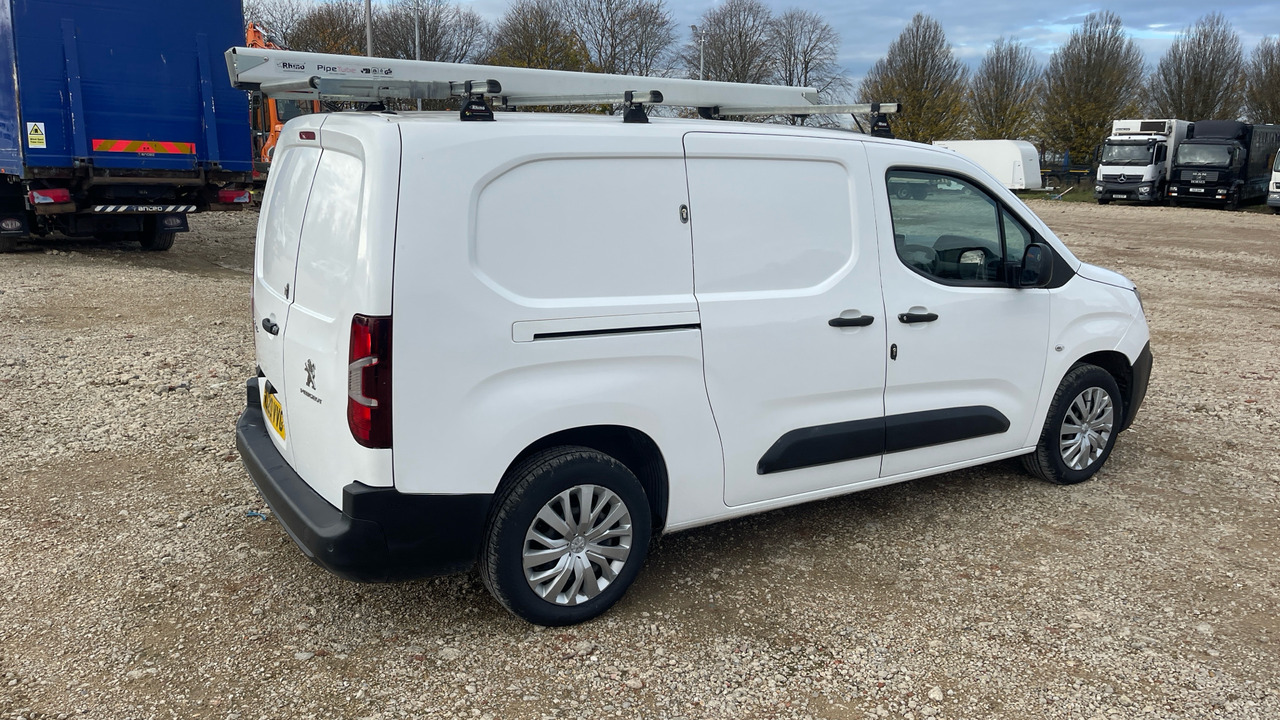 PEUGEOT PARTNER 850 1.5 BLUE HDI 100PS - Μικρό βαν: φωτογραφία 4 PEUGEOT PARTNER 850 1.5 BLUE HDI 100PS - Μικρό βαν: φωτογραφία 4