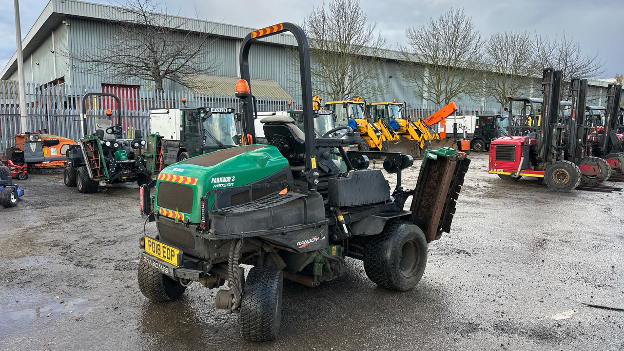 RANSOMES PARKWAY 3 METEOR - Χλοοκοπτικό: φωτογραφία 4 RANSOMES PARKWAY 3 METEOR - Χλοοκοπτικό: φωτογραφία 4