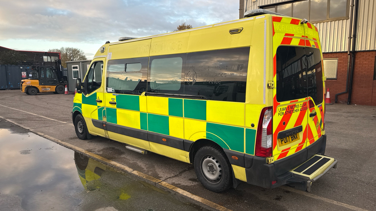 RENAULT MASTER 150.39 - Ασθενοφόρο: φωτογραφία 3 RENAULT MASTER 150.39 - Ασθενοφόρο: φωτογραφία 3