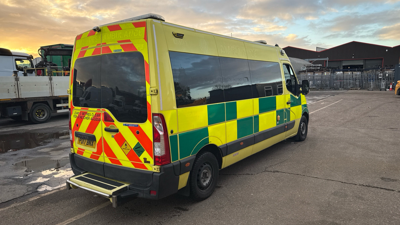 RENAULT MASTER 150.39 - Ασθενοφόρο: φωτογραφία 4 RENAULT MASTER 150.39 - Ασθενοφόρο: φωτογραφία 4