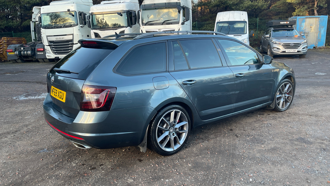 SKODA OCTAVIA 245 2.0 TSI - Station wagon: φωτογραφία 4 SKODA OCTAVIA 245 2.0 TSI - Station wagon: φωτογραφία 4