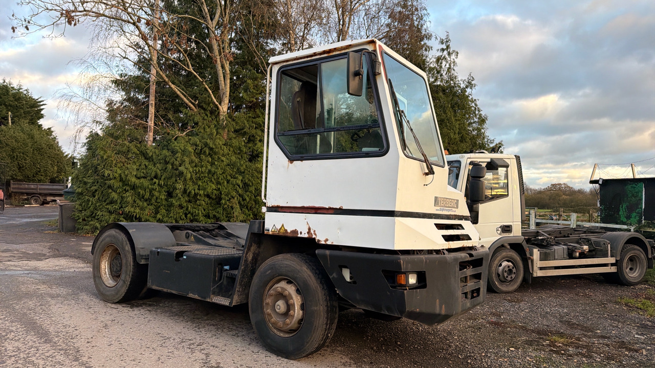 TERBERG YT180 - Τράκτορας: φωτογραφία 2 TERBERG YT180 - Τράκτορας: φωτογραφία 2