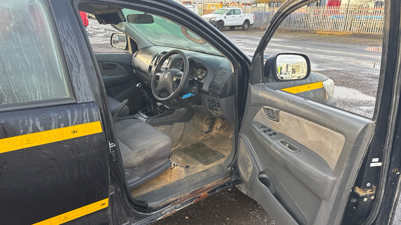 TOYOTA HILUX 2.5 D-4D 144PS - Ημιφορτηγό, Διπλοκάμπινο ελαφρύ επαγγελματικό: φωτογραφία 5 TOYOTA HILUX 2.5 D-4D 144PS - Ημιφορτηγό, Διπλοκάμπινο ελαφρύ επαγγελματικό: φωτογραφία 5