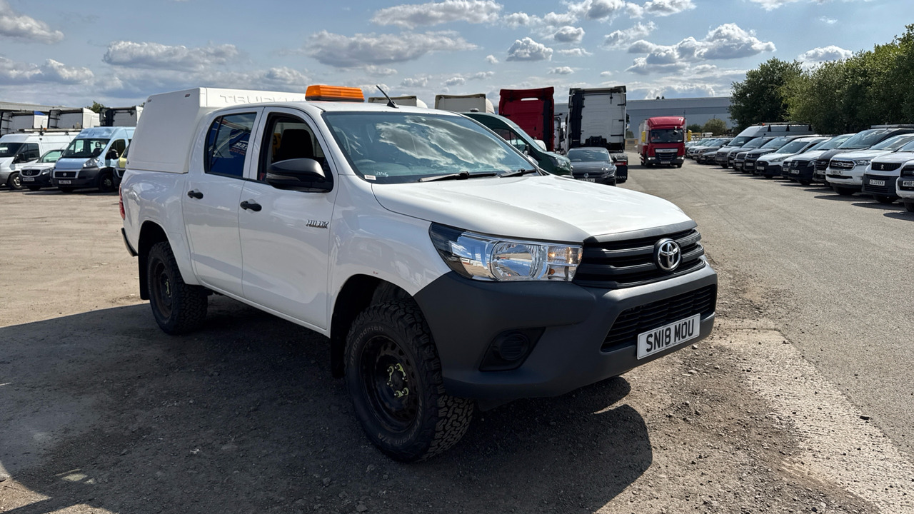 Toyota Hilux Active 2.4 D-4D - Ημιφορτηγό: φωτογραφία 1 Toyota Hilux Active 2.4 D-4D - Ημιφορτηγό: φωτογραφία 1