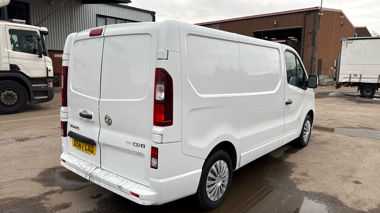 VAUXHALL VIVARO 2700 1.6CDTI 120PS - Μικρό βαν: φωτογραφία 4 VAUXHALL VIVARO 2700 1.6CDTI 120PS - Μικρό βαν: φωτογραφία 4