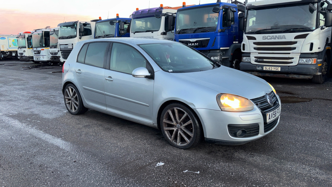 VOLKSWAGEN GOLF 2.0 GT Sport TDI 170 DPF - Hatchback: φωτογραφία 1 VOLKSWAGEN GOLF 2.0 GT Sport TDI 170 DPF - Hatchback: φωτογραφία 1