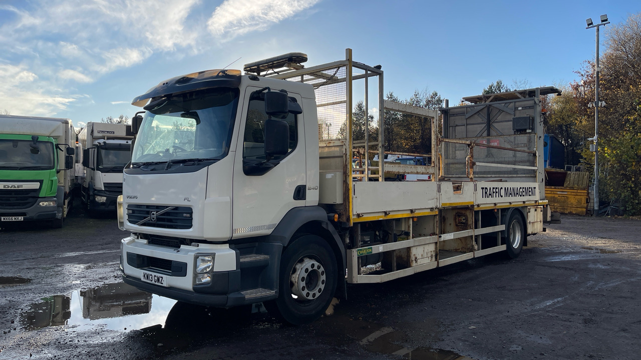 VOLVO FL 240 - Φορτηγό με ανοιχτή καρότσα: φωτογραφία 2 VOLVO FL 240 - Φορτηγό με ανοιχτή καρότσα: φωτογραφία 2